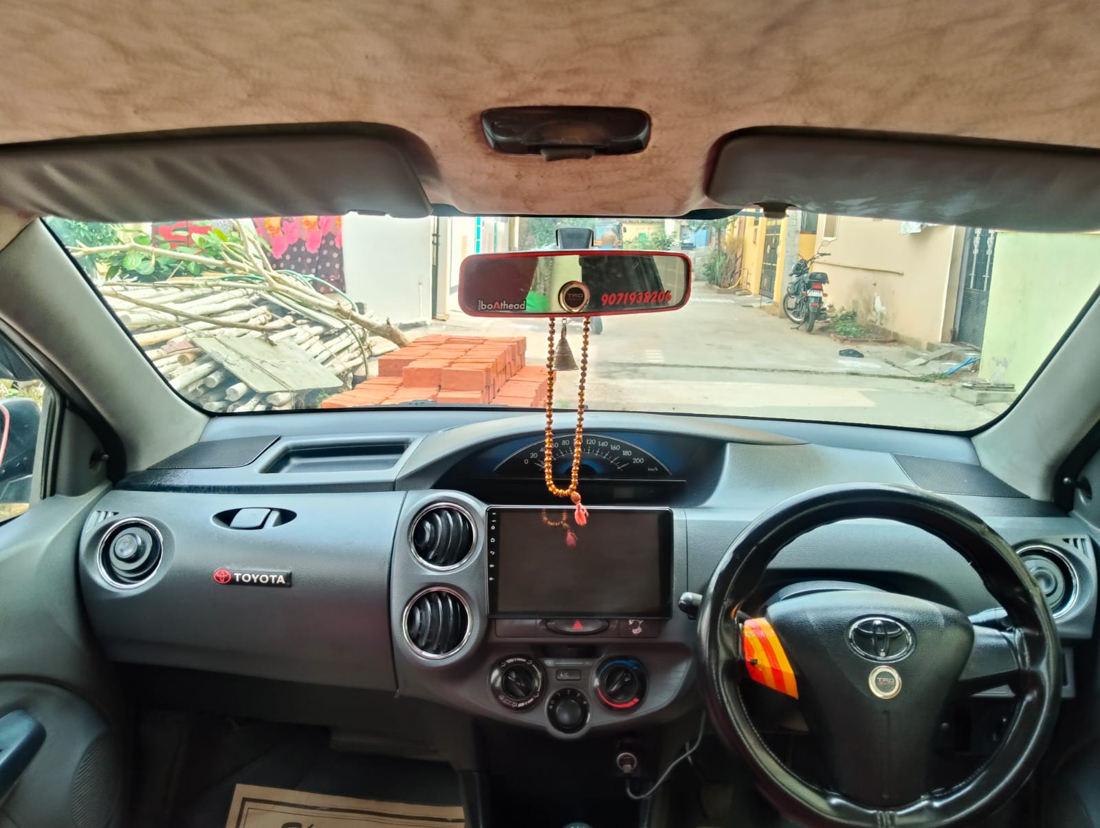 TOYOTA ETIOS